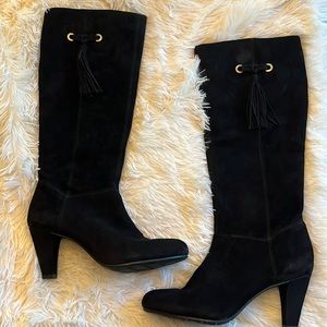 Black heeled tassel boots